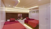 AFTER HOURS twin cabin